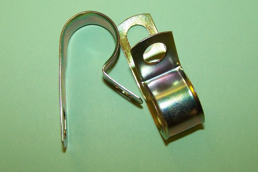 P'-Clip in zinc plated steel, 19.0mm x 7.1mm hole dia. General application.