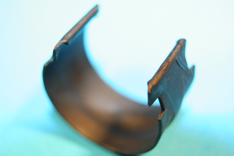 Trim retaining clip for 13/16