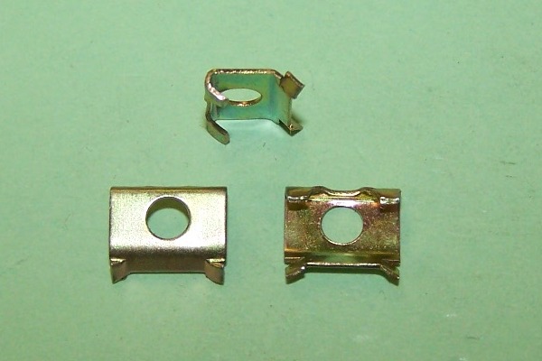 Moulding Clip for 7.1mm moulding gap. Humber Hawk, Super Minx, Rover 100, Jaguar, and MG Midget. Used with BSF050 rivet.
