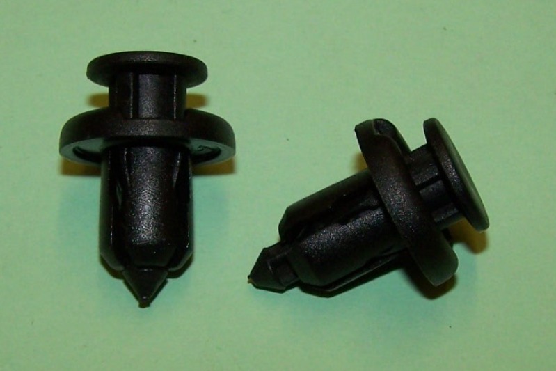 Bumper Drive-type Rivet,  Black.  Honda