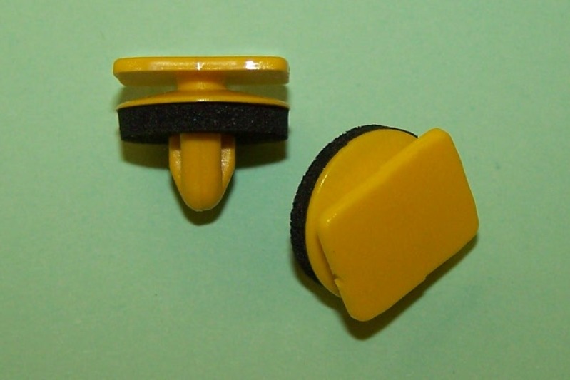Body Side Moulding Clip with Sealer, Yellow. Hyundai Elantra