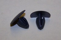 Boot Lining Retainer in black. Nissan/Mitsubishi