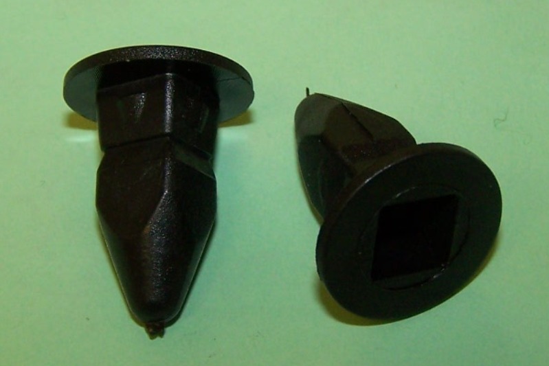 Plate Clip, Black. VW Golf II and Passat