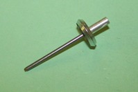 Round 'Tuckers' moulding clip for 11.3mm moulding gap and 3.2mm panel hole. MG, Hillman Minx, Singer Vogue, and general application.