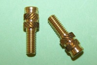 Insonic stud M4 x 10mm BR SC