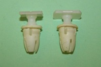 Side moulding clip for a 12.0mm moulding. Mercedes and general application.