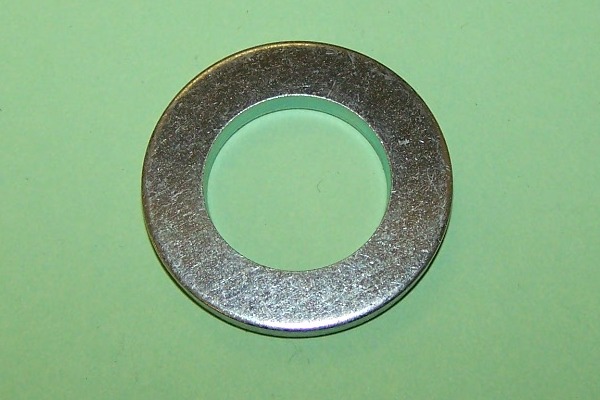 M16 x 30mm OD Washer, 2.8mm thick, DIN125A, in zinc plated steel.  General application.