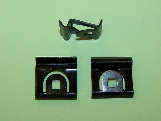 Reveal moulding clip. Aston Martin DBS, Ford Zephyr/Zodiac MK1V and general application.