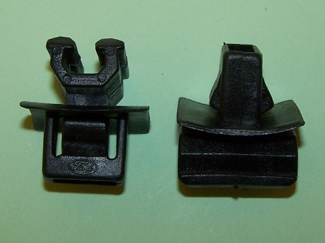 Ford Cortina MK5 ('79-'82) Bumper Clip.