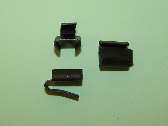 Moulding Clip for Door Window Surround. Austin Mini Cooper 'S' MK1, Riley Elf, Wolseley Hornet.