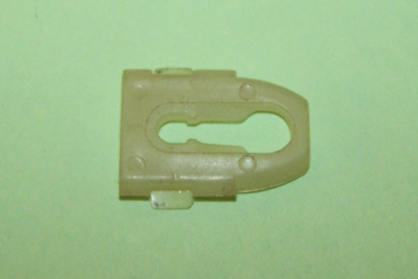 Moulding Clip - Plastic. Ford Capri MK2/3