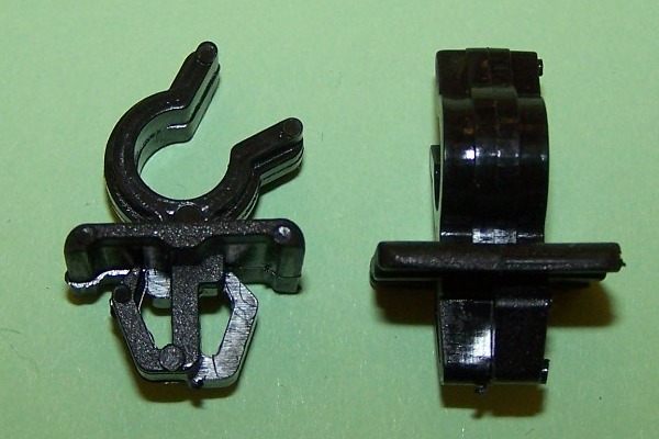 Bonnet Stay Clip. Hyundai, Lexus, Toyota and general application.