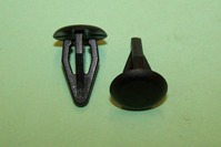 Trim Button, head size 14.0mm and panel hole 8.0mm in black.  VW Golf and general application
