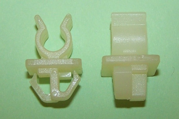 Bonnet Stay Clip. Lexus, Toyota, VW/Audi, Skoda, Seat and general application.