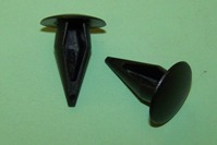 Trim Button, head size 19.0mm and panel hole 10.0mm in black. VW Golf tailgate and general application