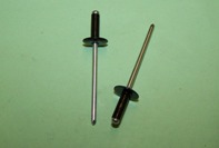 3.2 x 10.0mm Domed, aluminium pop-rivet in black, large flange. General application.