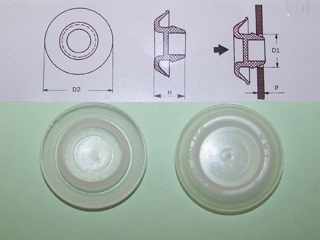 Plastic self-sealing plug for use in 22.2mm (7/8